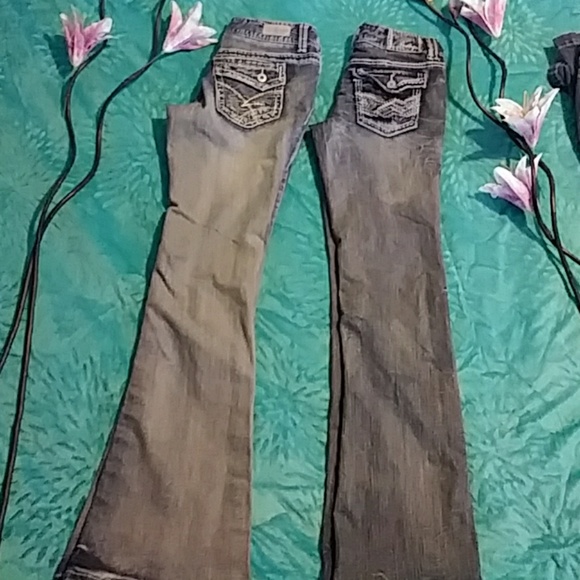 Amethyst Jeans - Picture 1 of 6